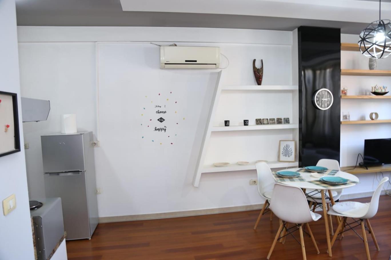 Ergi'S Host Apartment Tiranë Luaran gambar